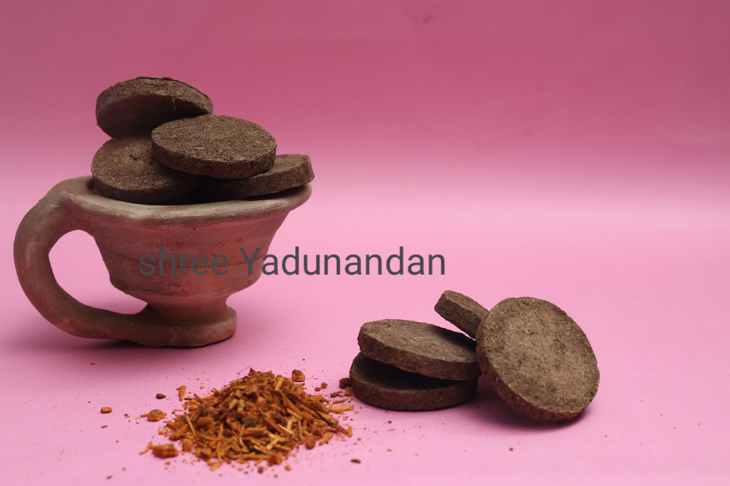 सुरभि वैदिक हवन उपले (कंडा) Cowdung Cakes 20 pcs.
